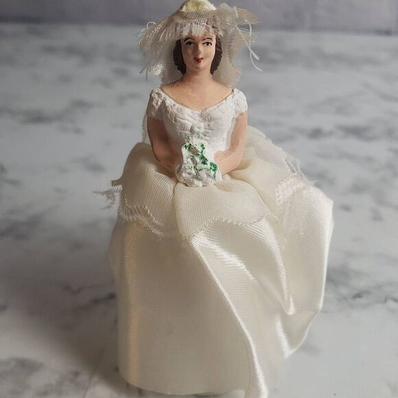 Vintage 1957 Pfeil and Holing Cake Toper Bride Figurine - Picture 1 of 16